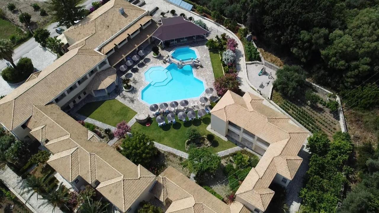 Karavostasi Beach Hotel Pérdika Exterior foto